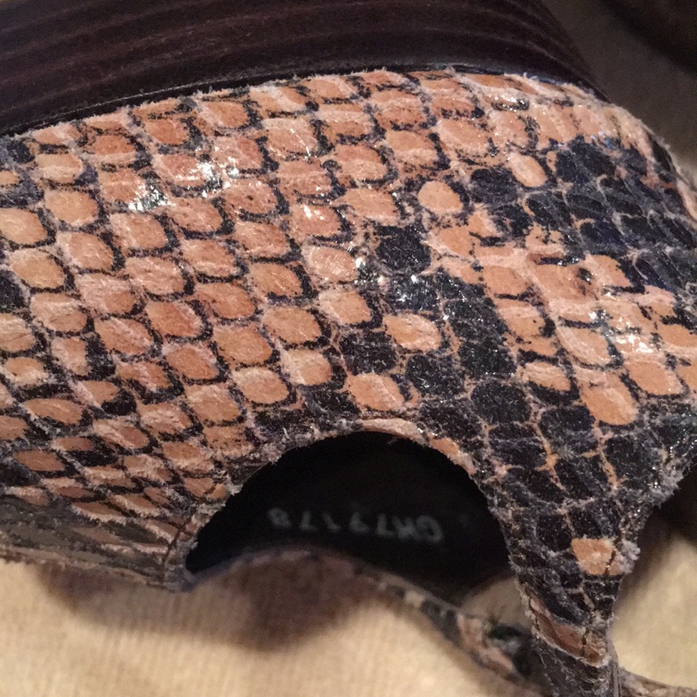 Stuart Weitzman Snake Skin Elegant Open Toe Shoes - image 6